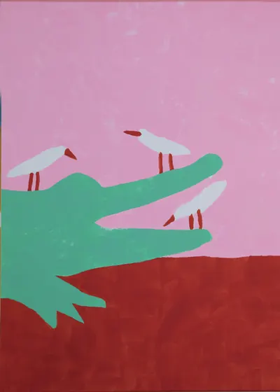 Affiche Sacrés Déchets : un crocodile vert sur lequel se posent des oiseaux, sur fond rose et rouge.